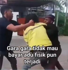 Gegara Persoalan Ongkos Rp51 Ribu, Ojol dan Penumpang Terlibat Baku Hantam di Denpasar