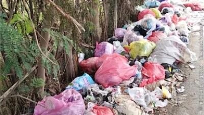 Sampah Menumpuk di Jalan Pendidikan Desa Pasilian, Warga Minta Segera Diangkut